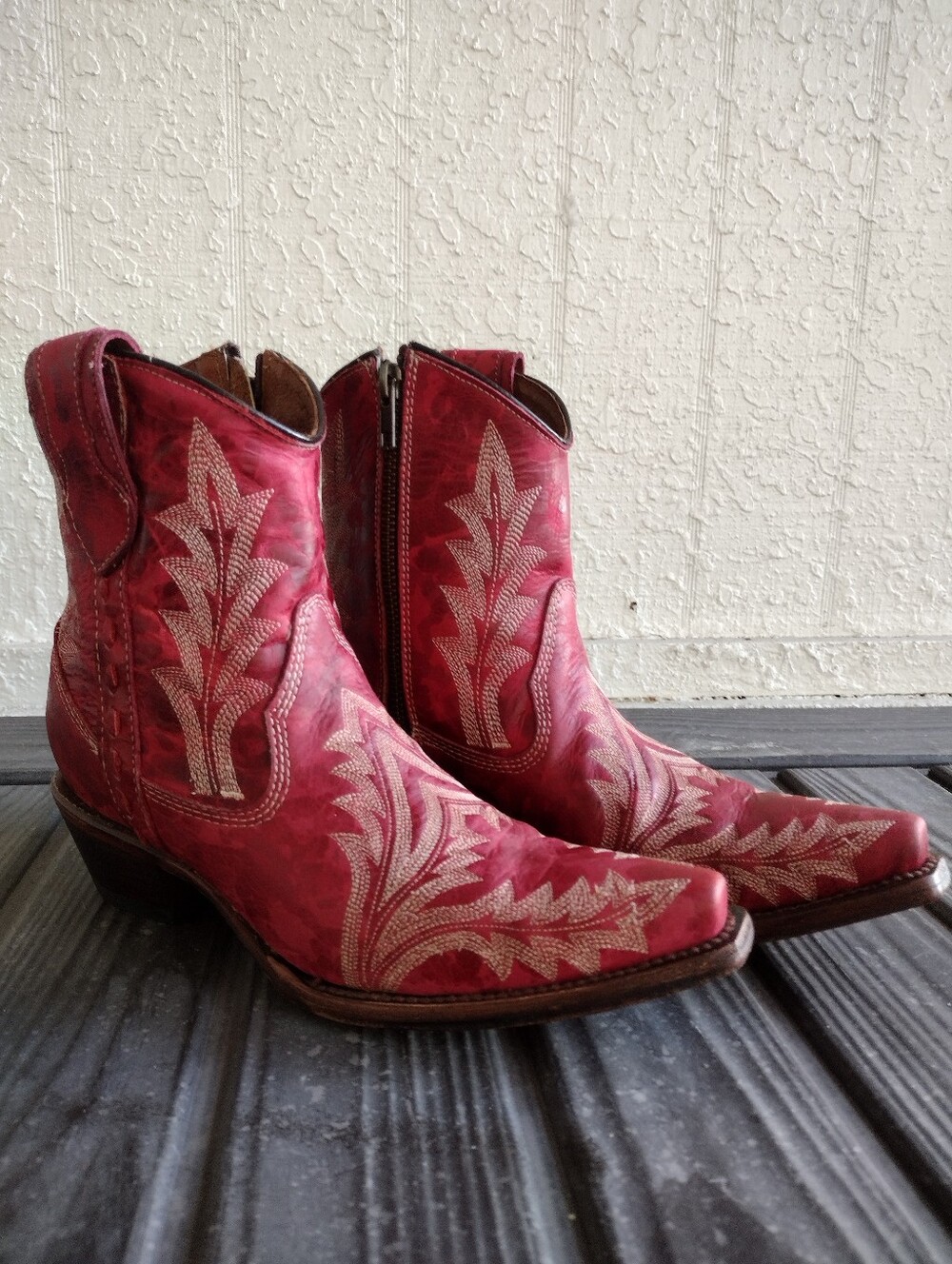 Corral Boots Circle G L5704 - WOMEN’S EMBROIDERY AND ZIPPER RED SNIP TOE ANKLE - Picture 8 of 15